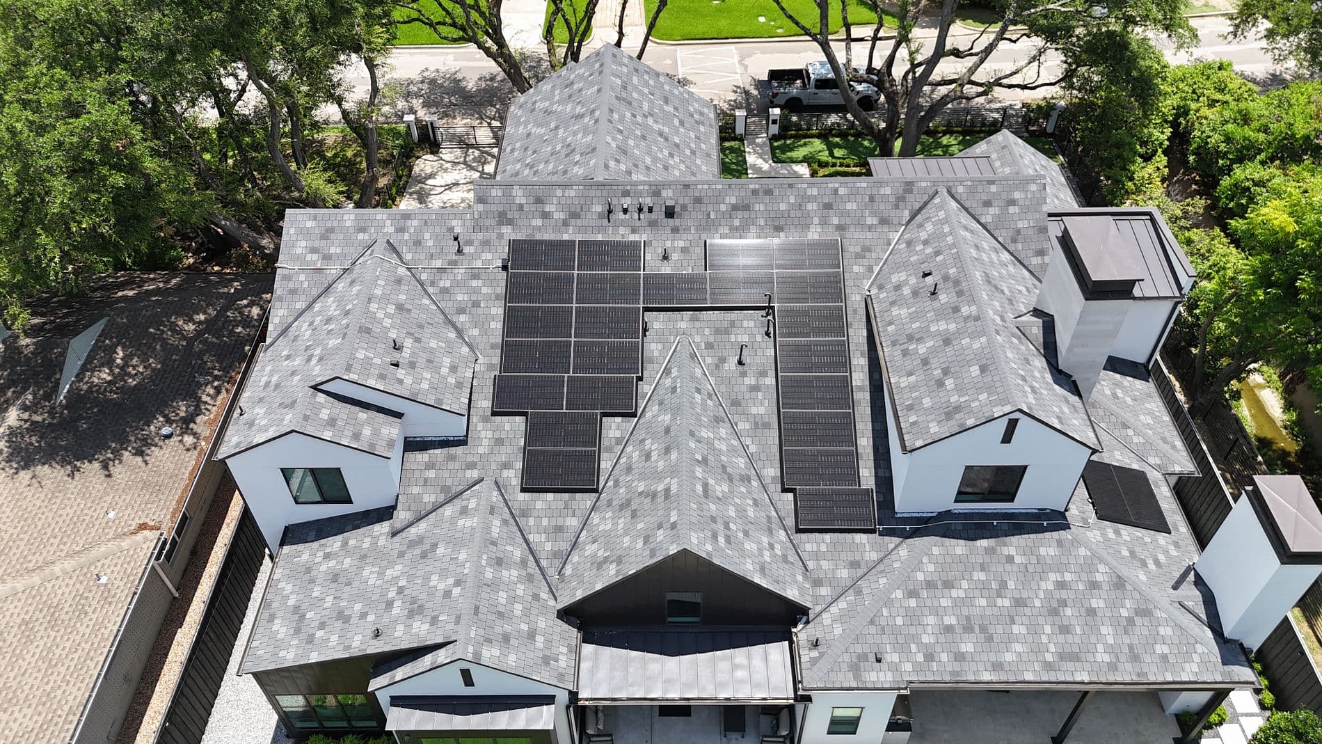 Client-provided Shingle Roofing service photo